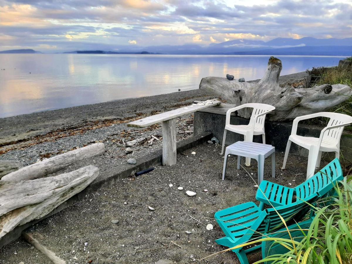 Oceanfront Paradise Comox Exterior photo